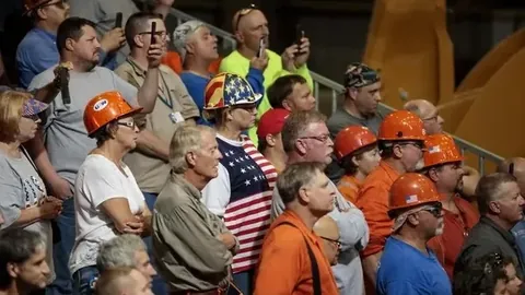 郑钦文喜提WTA最受欢迎球星奖，加冕“人气王后”称号